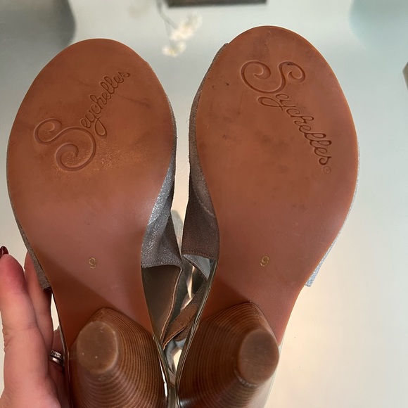 Seychelles Sz 9 suede champagne open toe bootie - Picture 3 of 7